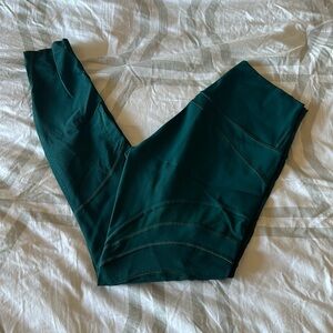 Lululemon Green Mesh Patterned High Rise Leggings